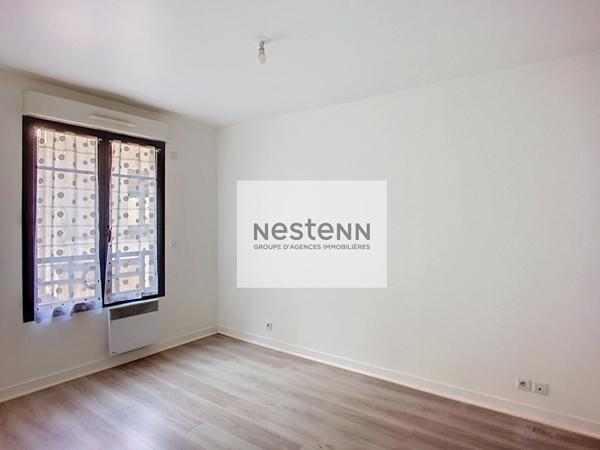 Acheter - Place du Marché à Arpajon - Essonne - Appartement 3 pièces - 5mn à pied des écoles élémentaires et lycées - ascenseur - Gare RER C - Terrasse - Immeuble récent - DPE C