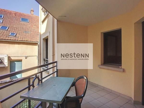 Acheter - Place du Marché à Arpajon - Essonne - Appartement 3 pièces - 5mn à pied des écoles élémentaires et lycées - ascenseur - Gare RER C - Terrasse - Immeuble récent - DPE C