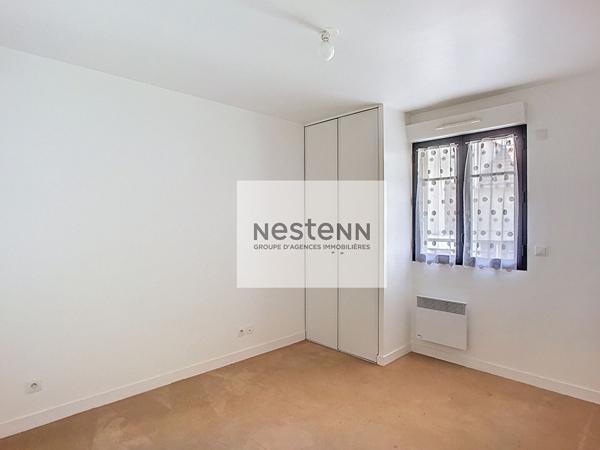Acheter - Place du Marché à Arpajon - Essonne - Appartement 3 pièces - 5mn à pied des écoles élémentaires et lycées - ascenseur - Gare RER C - Terrasse - Immeuble récent - DPE C