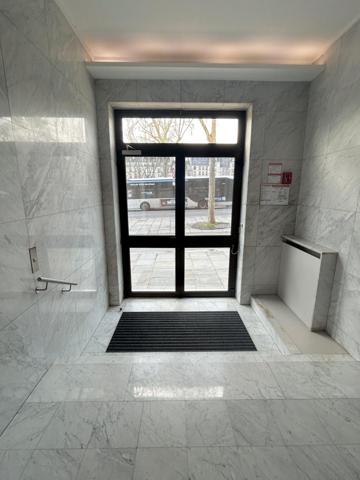 PARIS 4ème vue Seine - T3 de 86m2 avec parking et cave