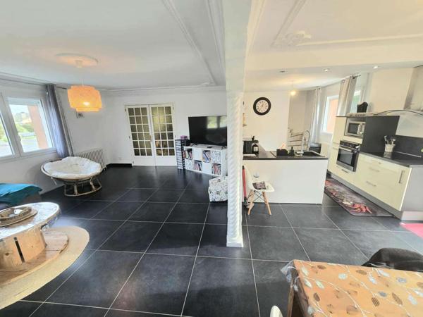 Pavillon indépendant sur sous sol avec terrain