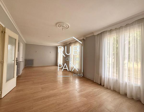 79200 CHATILLON SUR THOUET Maison de plain pied