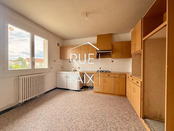 79200 CHATILLON SUR THOUET Maison de plain pied