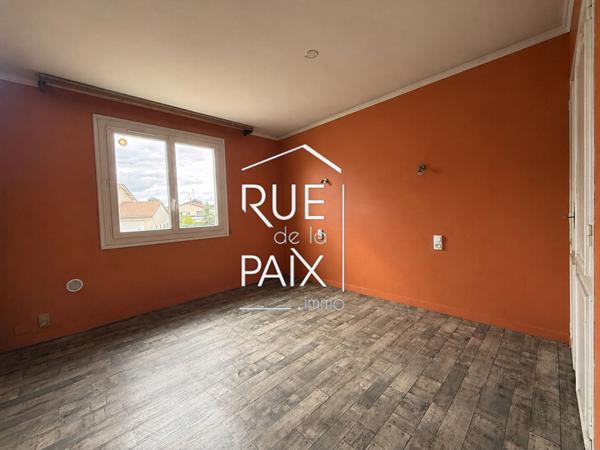 79200 CHATILLON SUR THOUET Maison de plain pied