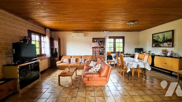 Maison 6 pcs 4 chambres en bord de rivière