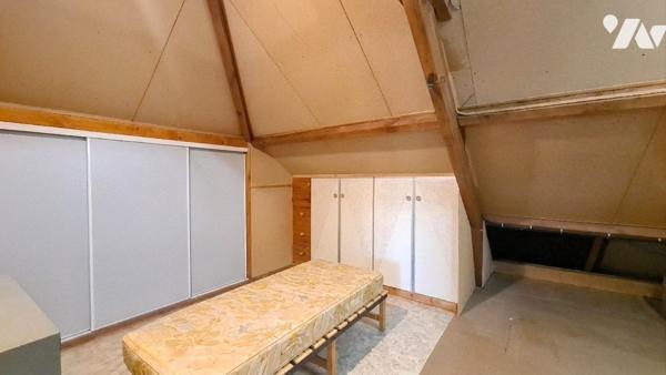 Maison 6 pcs 4 chambres en bord de rivière