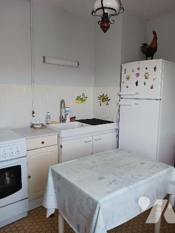 A VENDRE sur la commune de BAR-SUR-SEINE (Aube), Un appartement type III situé Chemin des pêche...