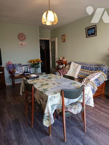 A VENDRE sur la commune de BAR-SUR-SEINE (Aube), Un appartement type III situé Chemin des pêche...