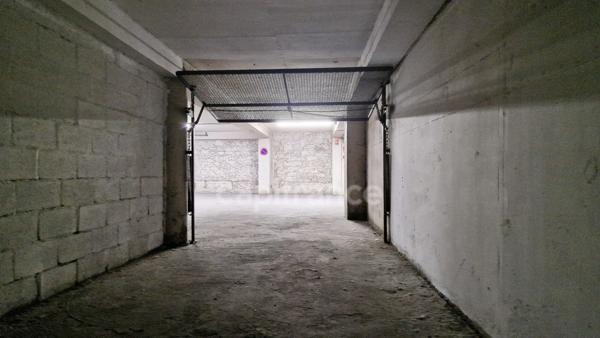 Parking/Box à vendre proche de PARIS 17EME ARRONDISSEMENT (75)