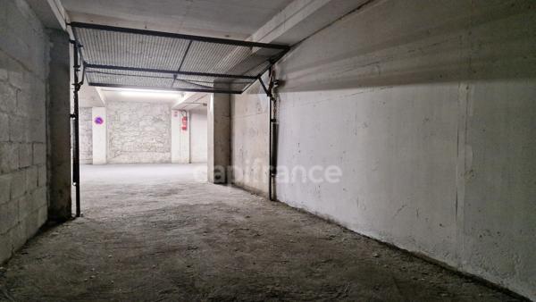Parking/Box à vendre proche de PARIS 17EME ARRONDISSEMENT (75)