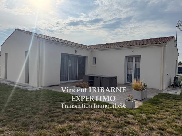 Maison de Plain-Pied, Garage et Jardin