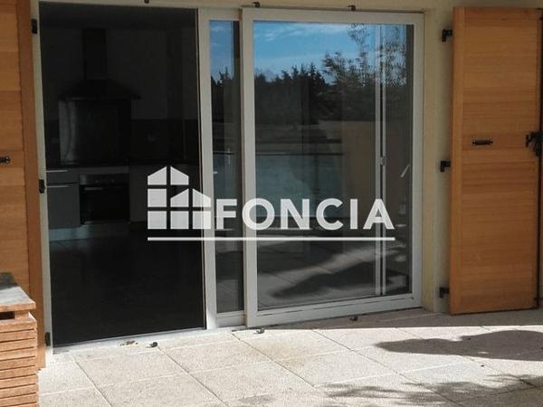 Location Appartement 3 pièces 61.2 m² - 1160 AVENUE DE LA PINEDE Montfavet 84140