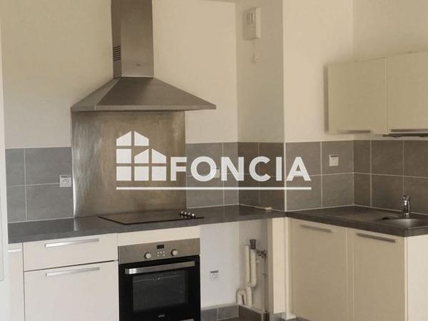 Location Appartement 3 pièces 61.2 m² - 1160 AVENUE DE LA PINEDE Montfavet 84140