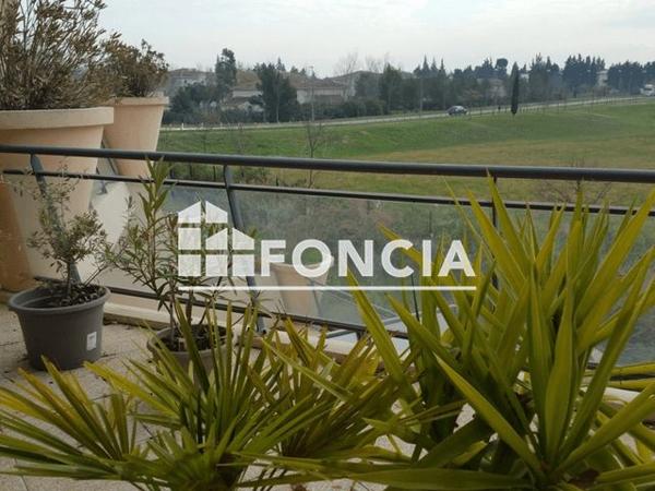 Location Appartement 3 pièces 61.2 m² - 1160 AVENUE DE LA PINEDE Montfavet 84140