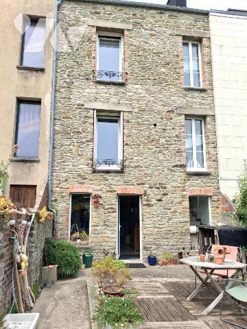 MAISON EQUEURDREVILLE 4 CHAMBRES + JARDIN + DEPENDANCE