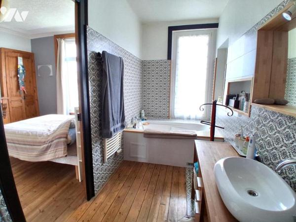 MAISON EQUEURDREVILLE 4 CHAMBRES + JARDIN + DEPENDANCE