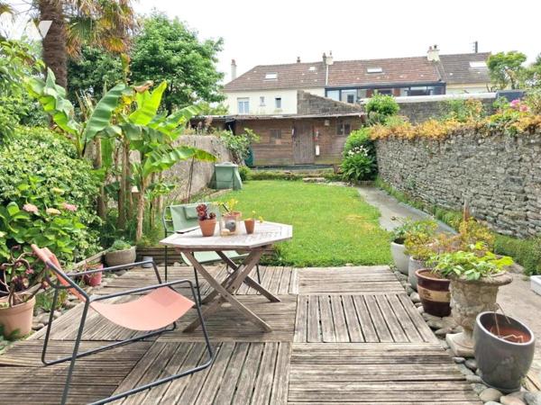 MAISON EQUEURDREVILLE 4 CHAMBRES + JARDIN + DEPENDANCE