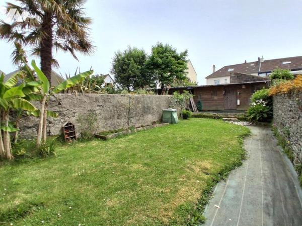 MAISON EQUEURDREVILLE 4 CHAMBRES + JARDIN + DEPENDANCE