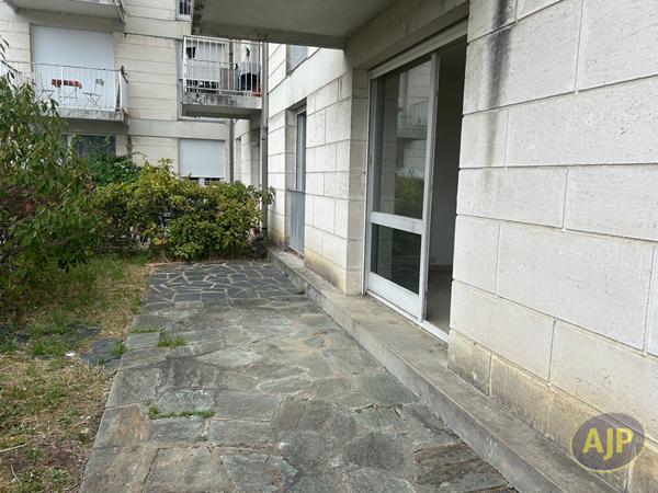 Location appartement Saintes : 889 € - AJP Immobilier Saintes