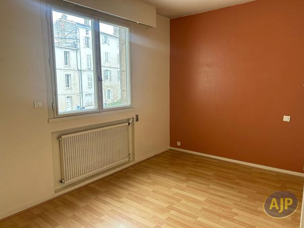 Location appartement Saintes : 889 € - AJP Immobilier Saintes