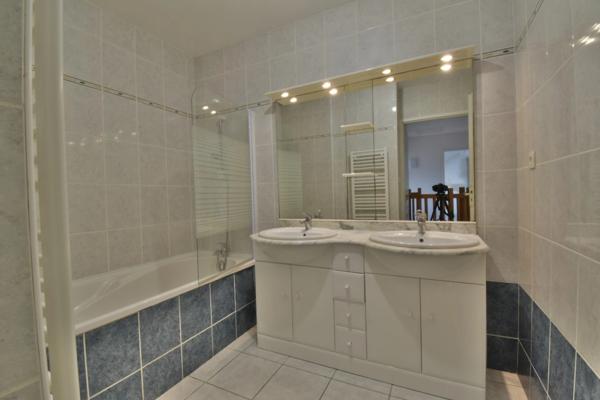 Maison à vendre 6 pièces 4 chambres NANTES