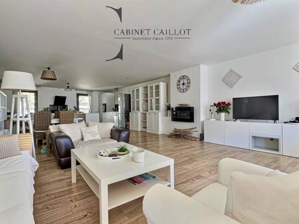 Grand APPARTEMENT T6 - SAINTES Rive Droite (réf.30643)
