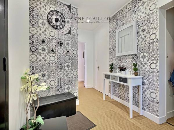 Grand APPARTEMENT T6 - SAINTES Rive Droite (réf.30643)
