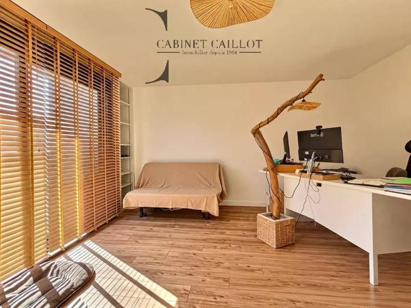 Grand APPARTEMENT T6 - SAINTES Rive Droite (réf.30643)
