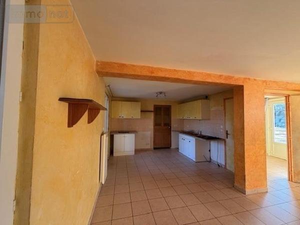 Appartement à louer à Perrex dans l'Ain (01540), ref : 01065-L398