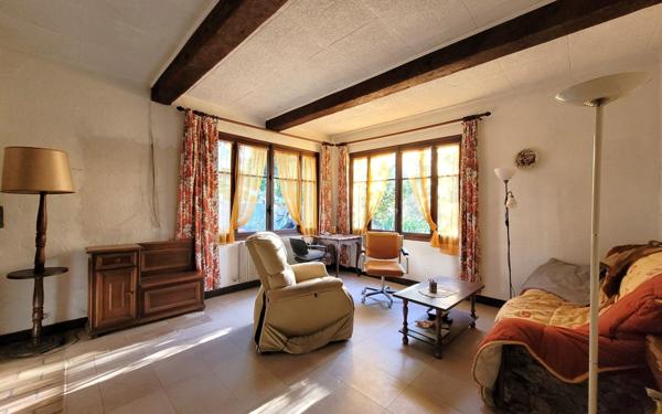 Maison à vendre    6 pièces • 156,64 m2 Mougins