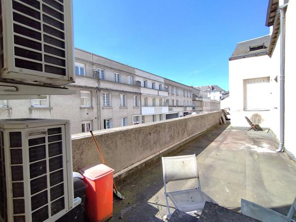 Immeuble de rapport vieux Tours rue Colbert proche commodité, commerces, écoles, gare TGV, Fil Bleu