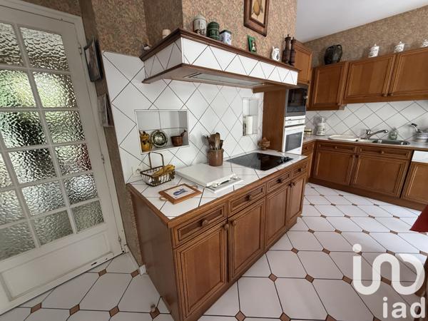 Maison à vendre 9 pièces 257 m² Longuenée-en-Anjou