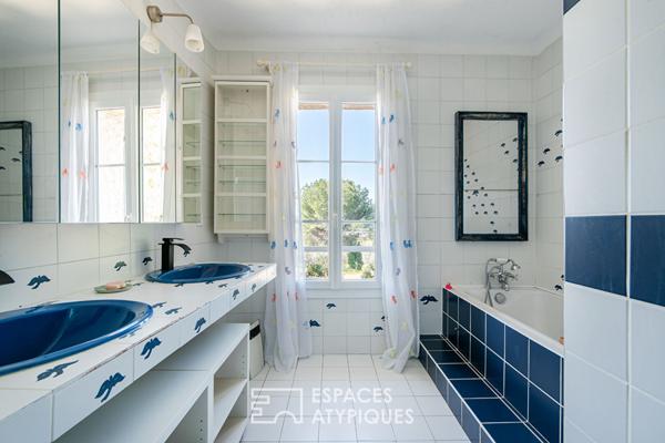 Propriété d’exception, de charme, avec grands espaces et potentiel illimité