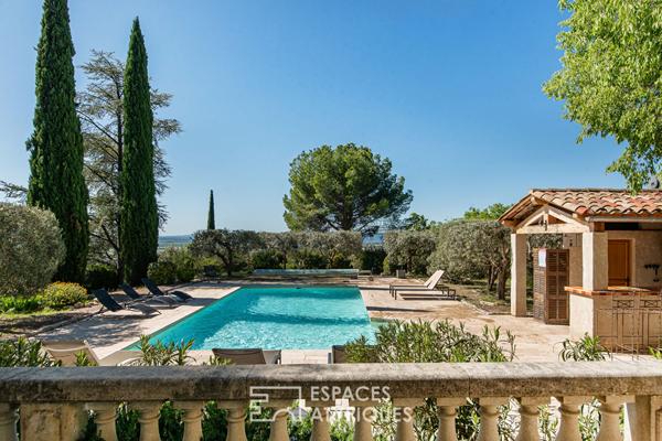 Propriété d’exception, de charme, avec grands espaces et potentiel illimité