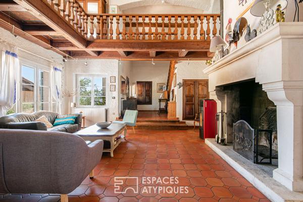 Propriété d’exception, de charme, avec grands espaces et potentiel illimité