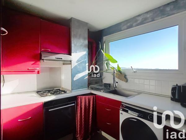 Location appartement 3 pièces 56 m² Mantes-la-Jolie