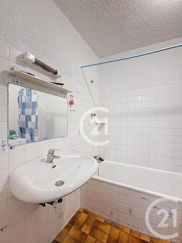 Immeuble à vendre  167 m2 TARASCON - 13