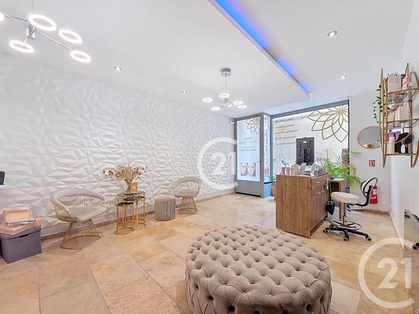 Immeuble à vendre  167 m2 TARASCON - 13