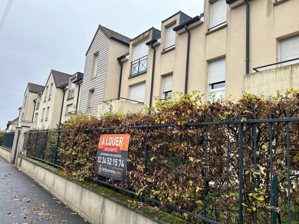 Location Appartement 3 pièces 74 m2 à Lèves