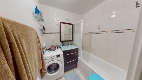 Location Appartement 3 pièces 74 m2 à Lèves