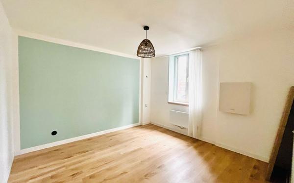 Appartement à louer    3 pièces •  Méru