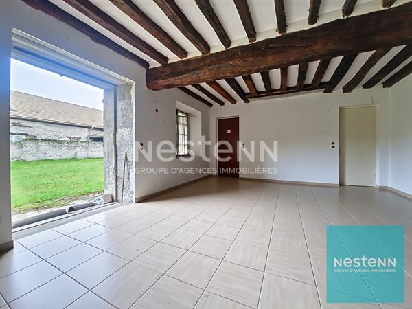 Longère disposant d'un terrain de 1200 m² environ à 15 minutes de Montereau-Fault-Yonne