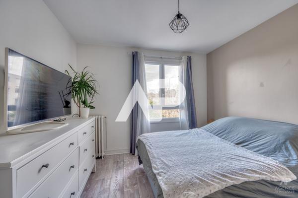 Appartement Rueil Malmaison 3 pièce(s) 52,51 m2 €336 000 ** - Référence 19217