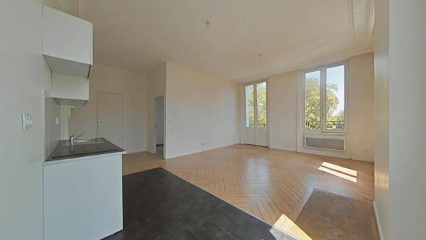 Appartement 2 pièces                                        - 42000 Saint-Étienne Réf : 10979