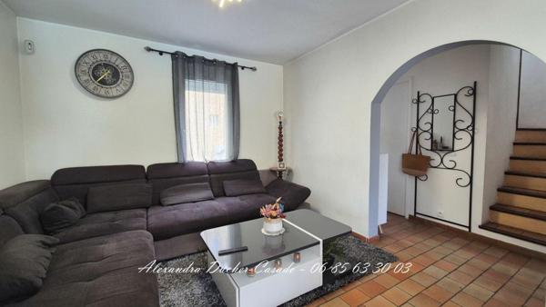 Maison proche commodités centre-ville avec piscine et garage