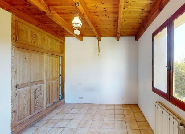 Maison à vendre    5 pièces • 147,50 m2 Ruoms