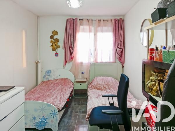 Appartement à vendre 4 pièces 70 m² Nîmes