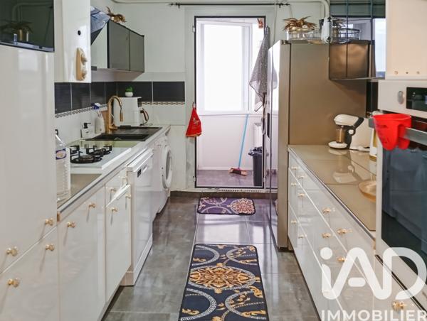 Appartement à vendre 4 pièces 70 m² Nîmes