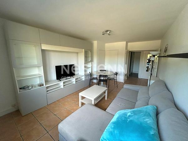 Toulouse Rangueil 31400 à deux pas des Facultés , Agréable T3 de 56.45m² très bien agencé , avec petit balcon, cave et place de parking , CHAUFFAGE COLLECTIF