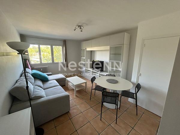 Toulouse Rangueil 31400 à deux pas des Facultés , Agréable T3 de 56.45m² très bien agencé , avec petit balcon, cave et place de parking , CHAUFFAGE COLLECTIF